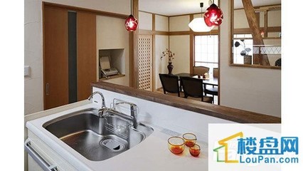 舊房改造必看！70平米小戶(hù)型裝修日式風(fēng)格，金屬制廚用器皿巧翻新